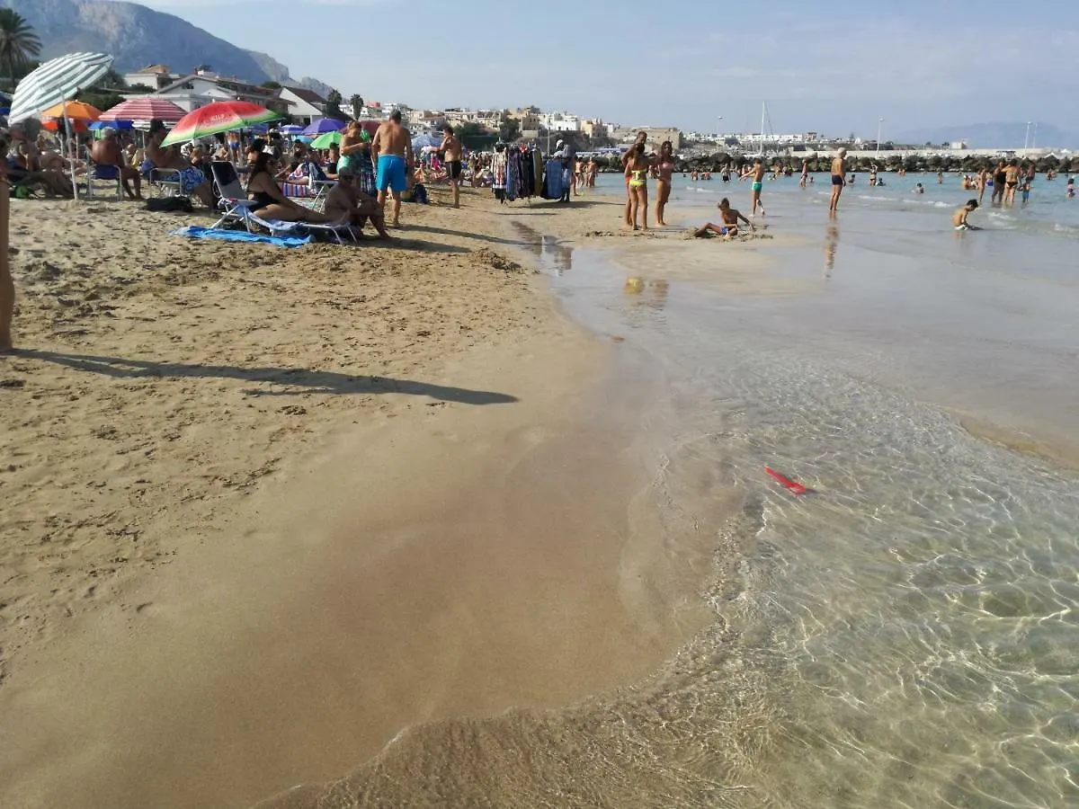 Case Vacanze Terra Sinus Терразини Италия